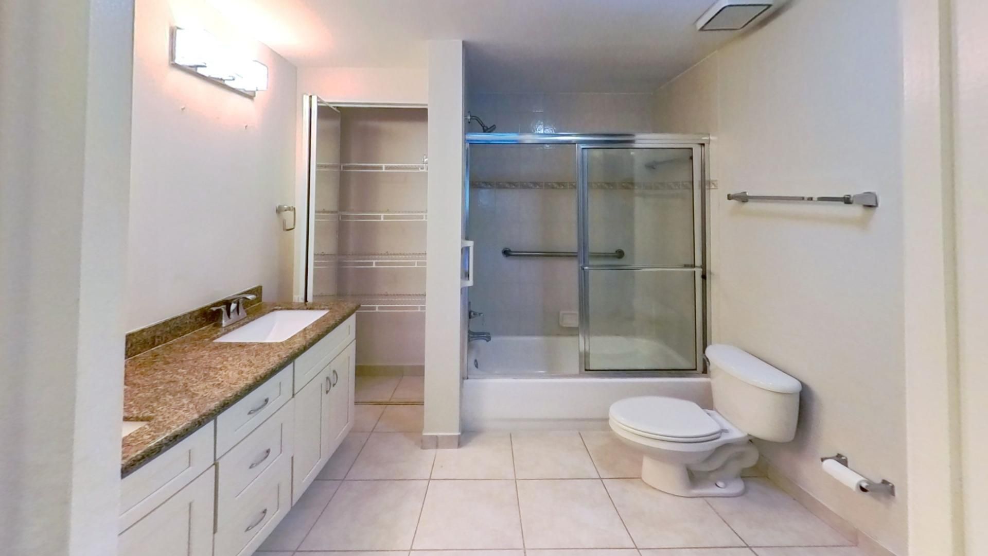 2105 Lavers Circle, Unit 108, Delray Beach, FL 33444 Photo