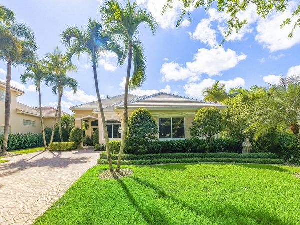 7011 Islegrove Place, Boca Raton, FL 33433