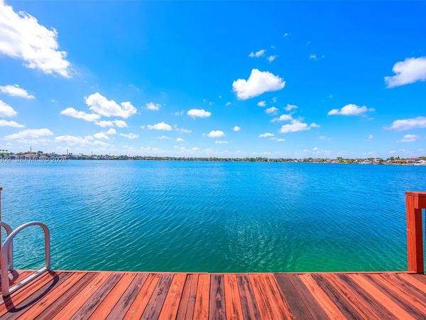 14759 SW 132nd Pl, Miami, FL 33186