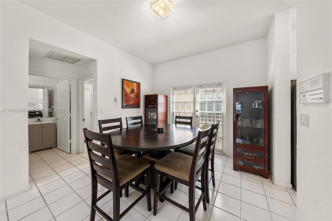 14759 SW 132nd Pl, Miami, FL 33186 Photo
