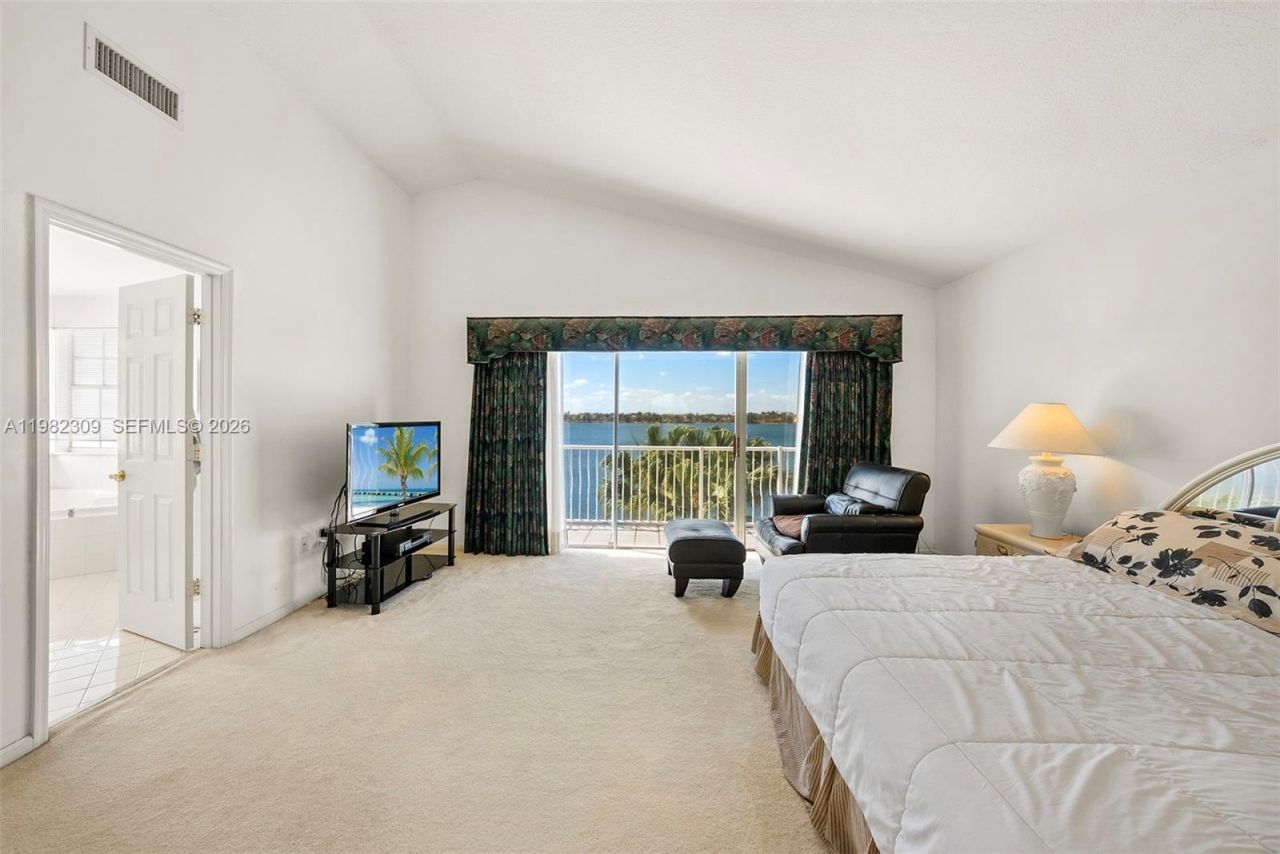 14759 SW 132nd Pl, Miami, FL 33186 Photo