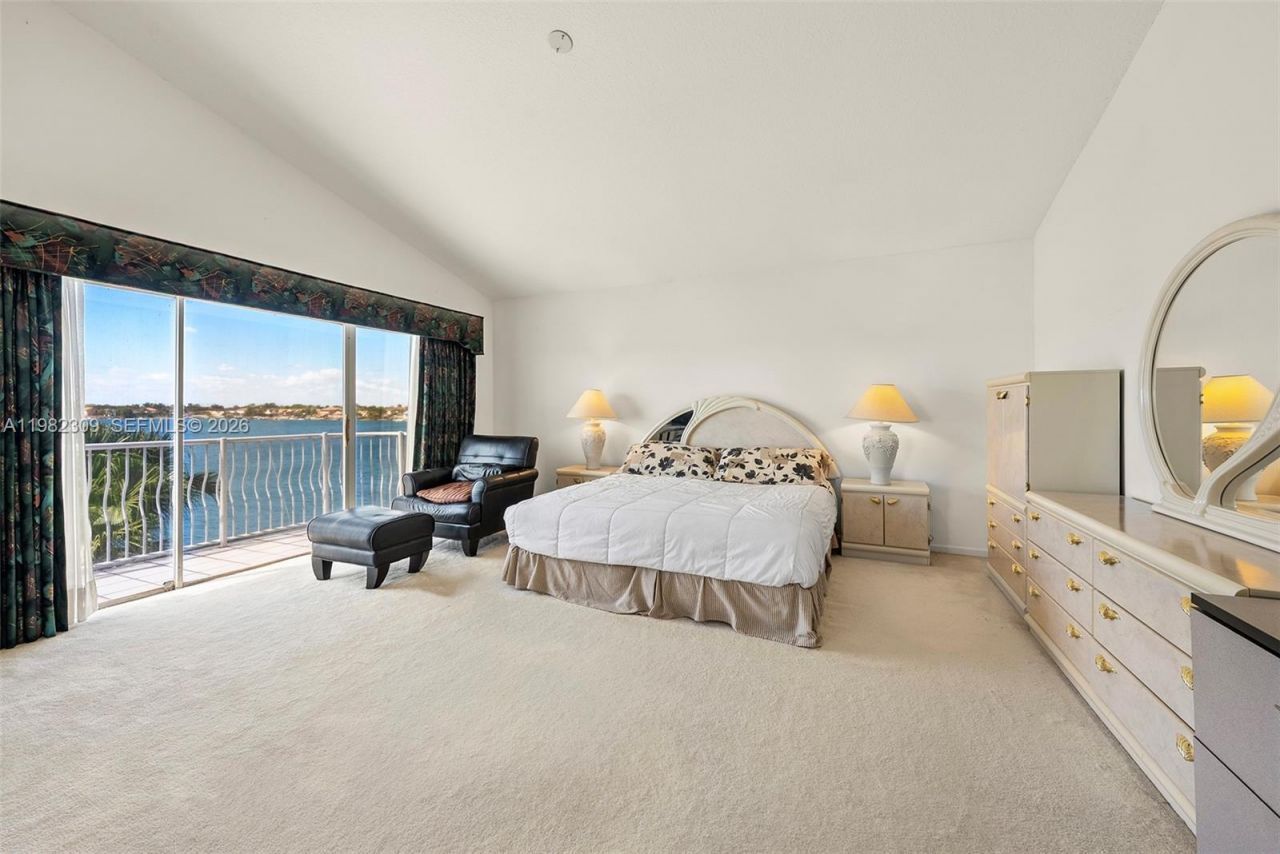 14759 SW 132nd Pl, Miami, FL 33186 Photo