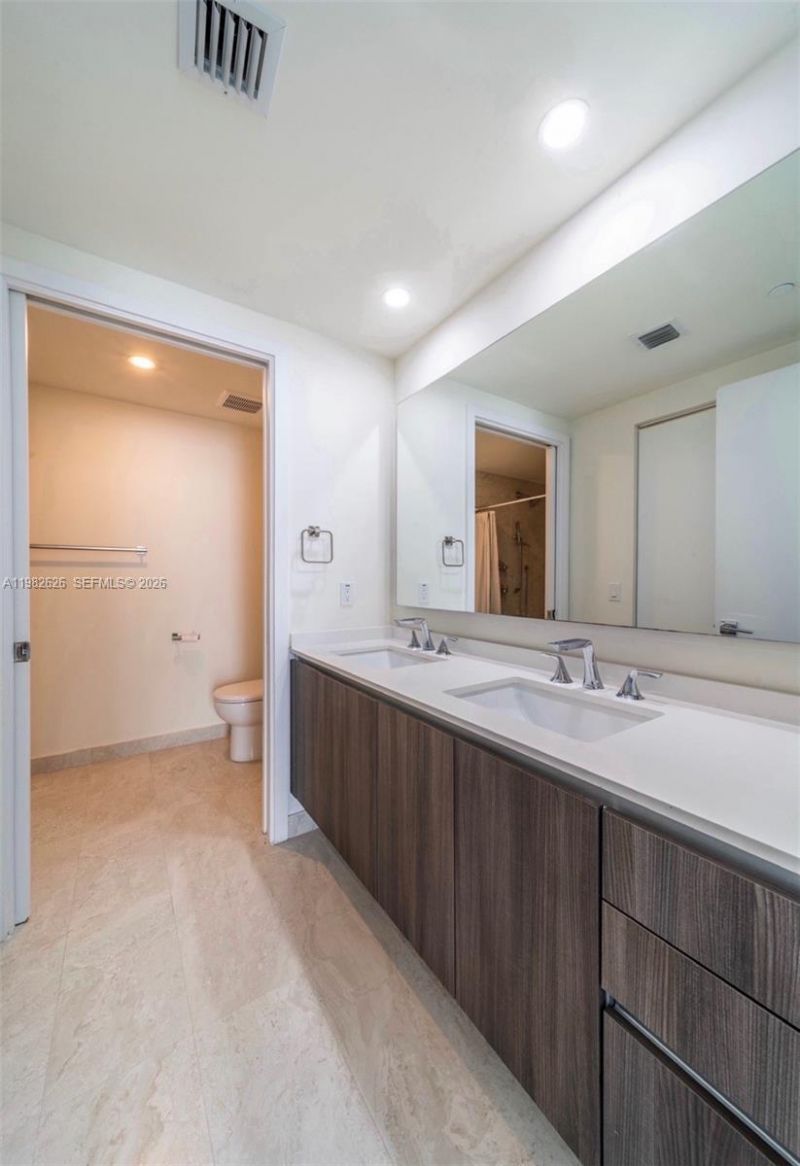 488 NE 18th, Unit 2703, Miami, FL 33132 Photo