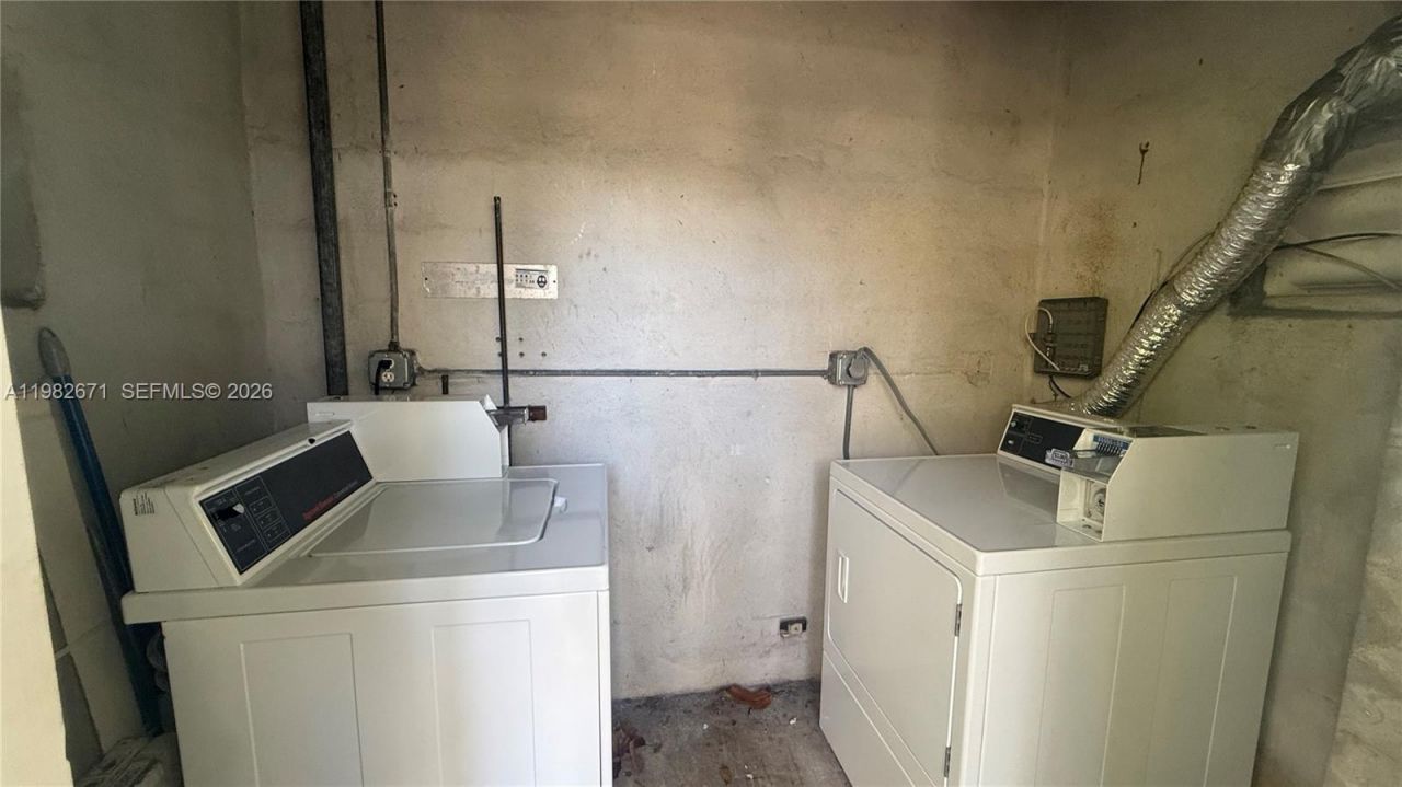 560 NE 67th St , Unit 1, Miami, FL 33138 Photo