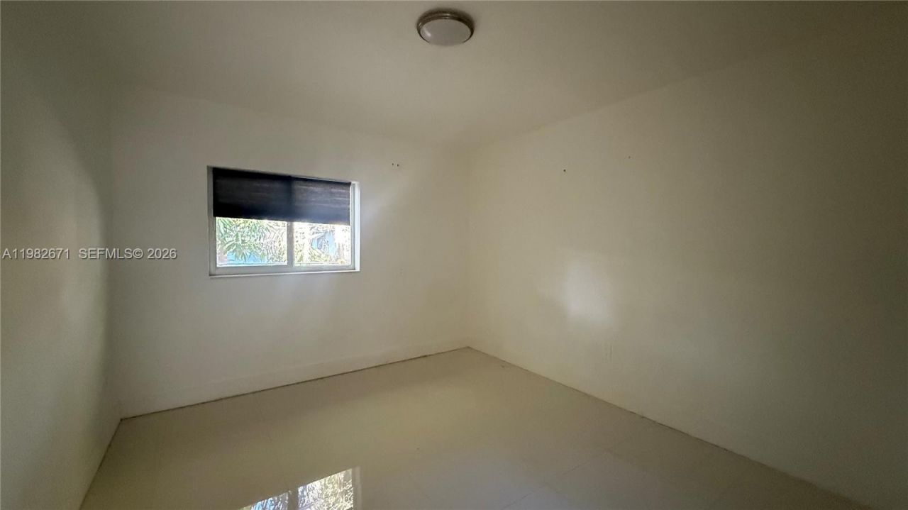 560 NE 67th St , Unit 1, Miami, FL 33138 Photo