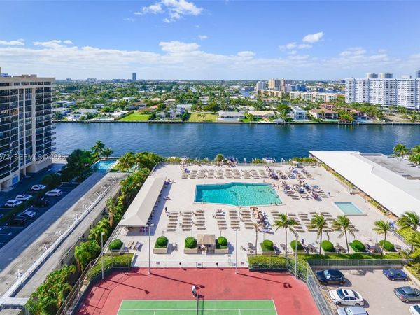 1985 S Ocean Dr, Unit 22E, Hallandale Beach, FL 33009