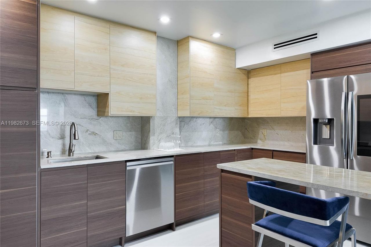 1985 S Ocean Dr, Unit 22E, Hallandale Beach, FL 33009 Photo