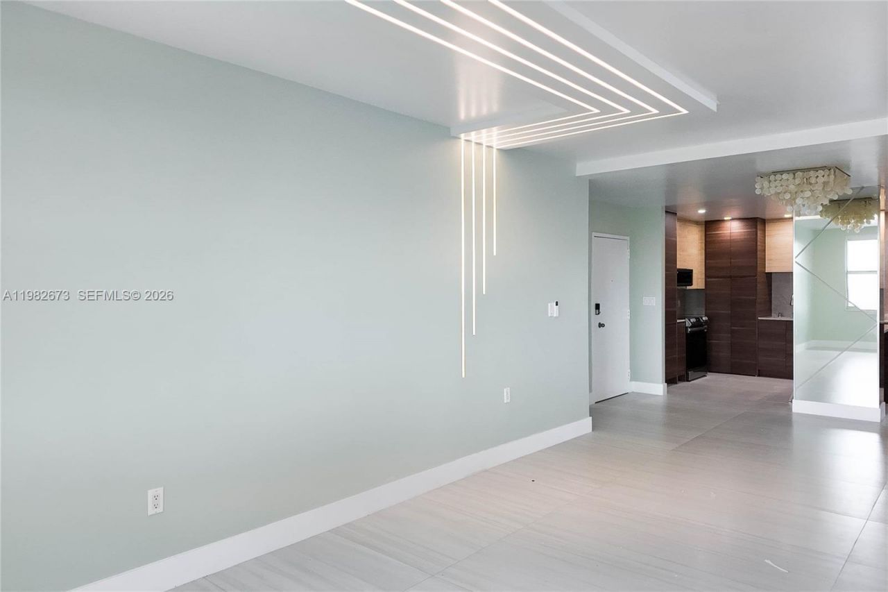 1985 S Ocean Dr, Unit 22E, Hallandale Beach, FL 33009 Photo