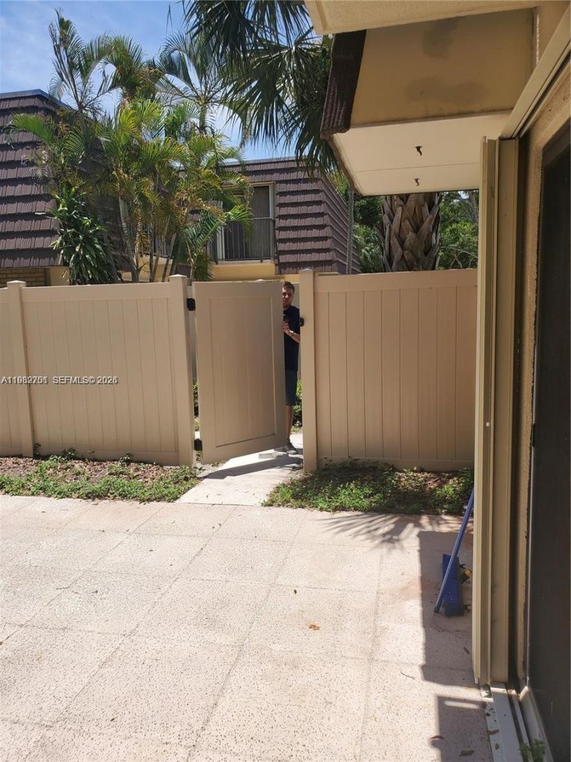 7419 74th Way , Unit 7419, West Palm Beach, FL 33407 Photo