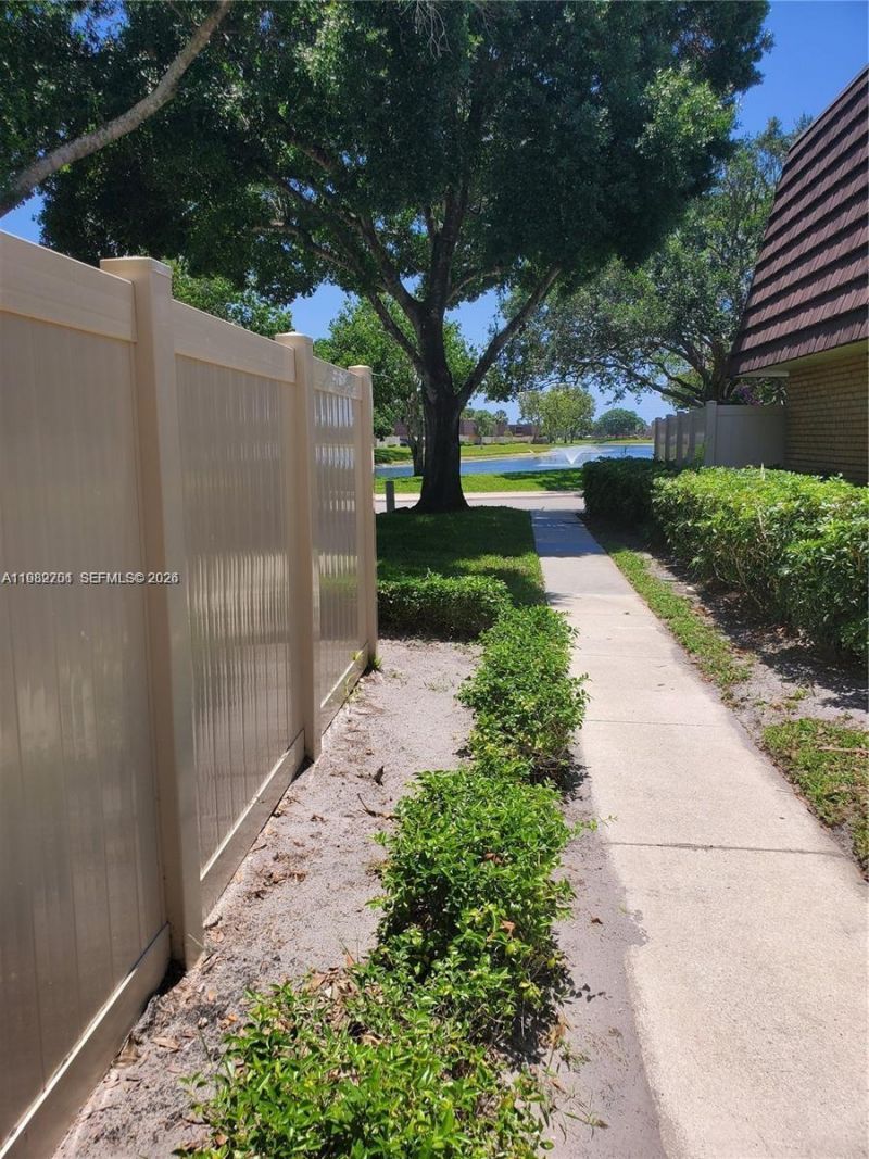 7419 74th Way , Unit 7419, West Palm Beach, FL 33407 Photo