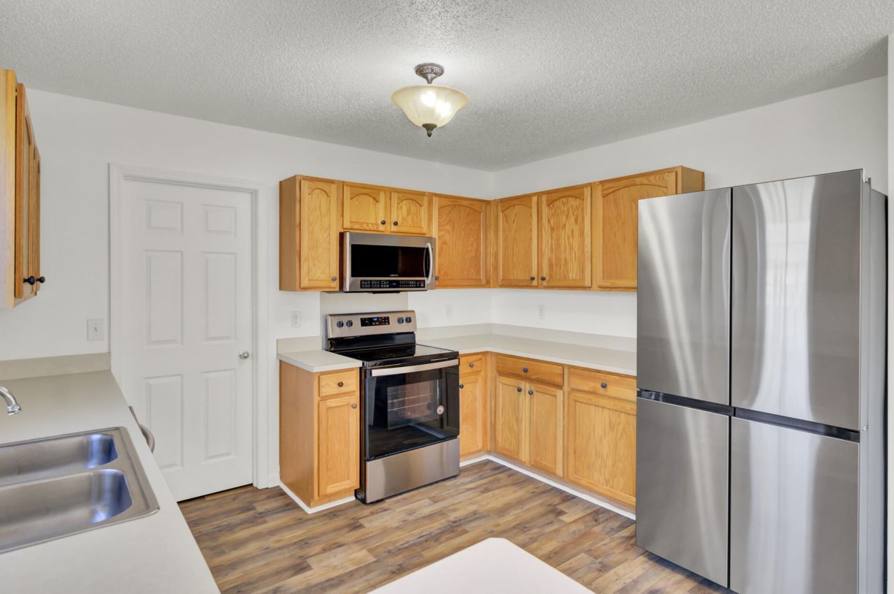 108 Concord Street Photo 12