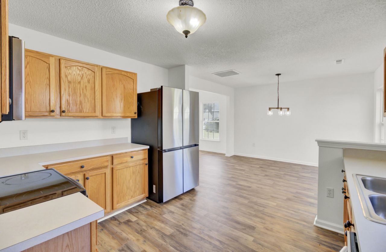 108 Concord Street Photo 14