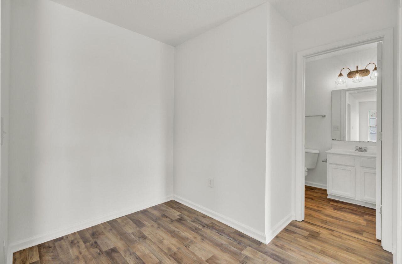 108 Concord Street Photo 21