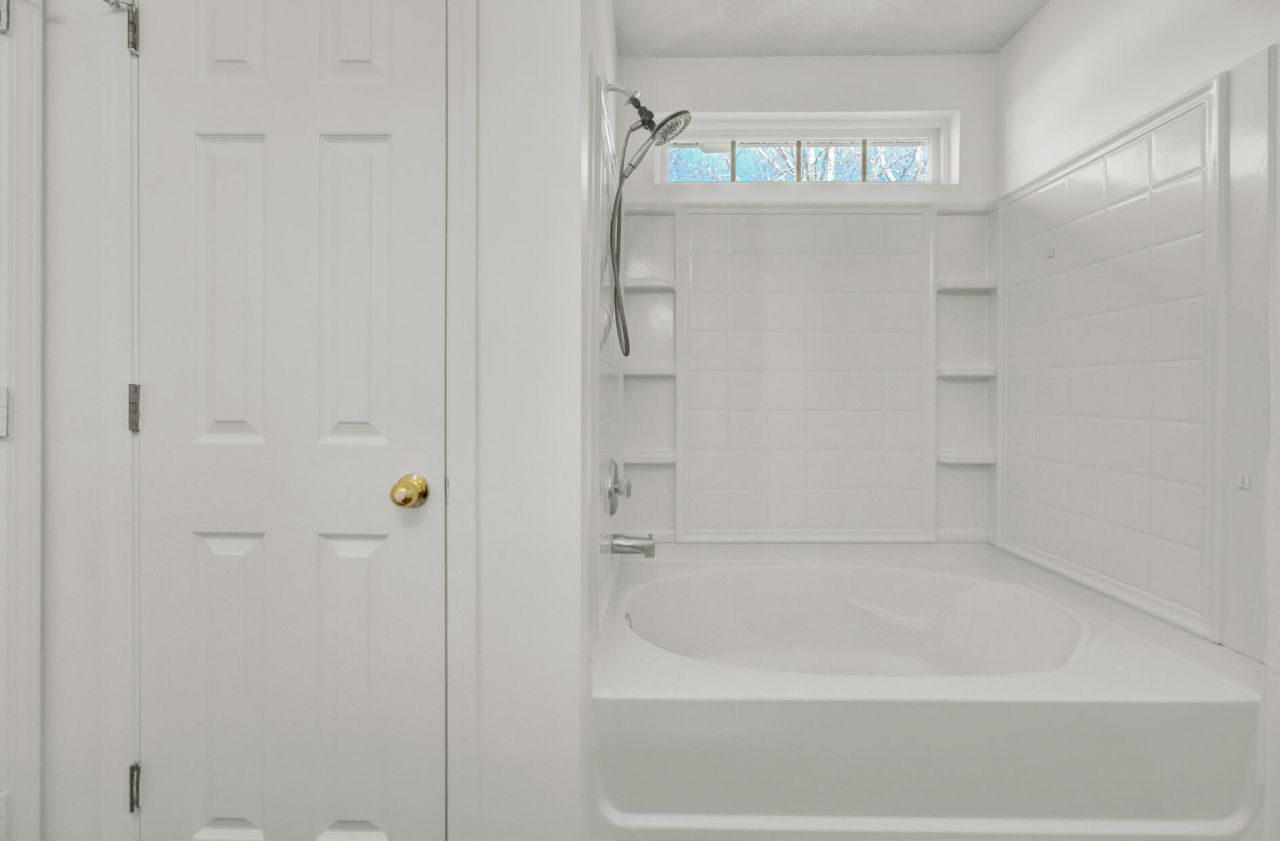 108 Concord Street Photo 24