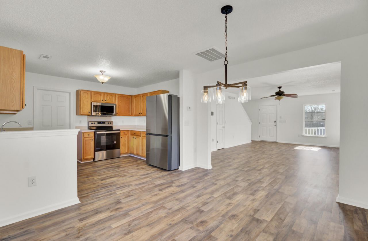 108 Concord Street Photo 3