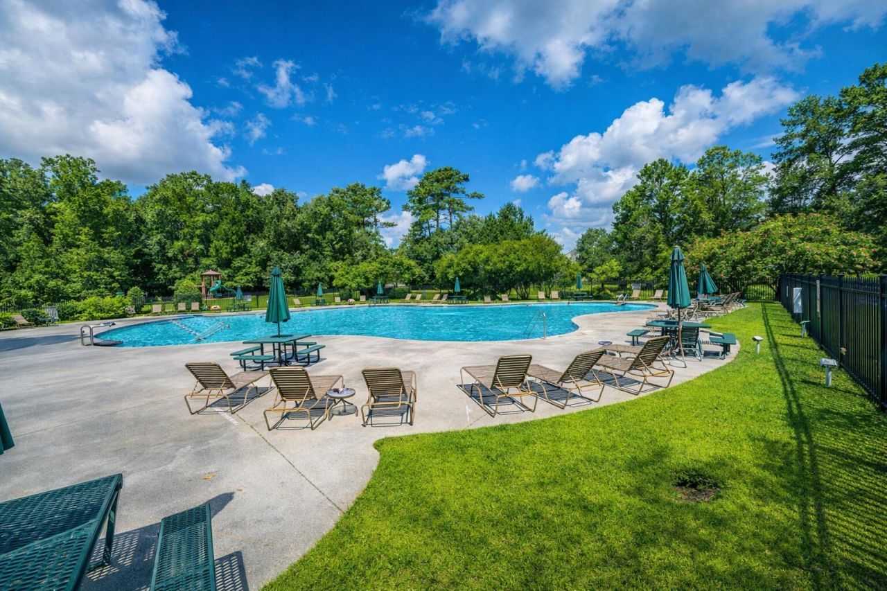 108 Concord Street Photo 37