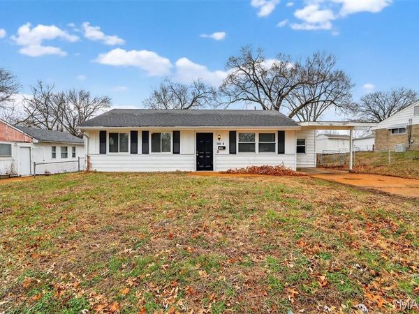 7809 Ellington Drive , St Louis, MO 63121