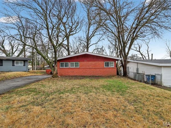 8302 Woodhurst Drive , Berkeley, MO 63134