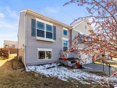 8945 Quest Street , Omaha, NE 68122