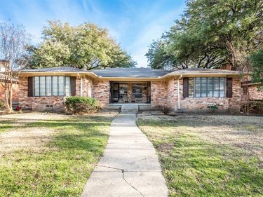7551 BRENTCOVE Circle, Dallas, TX 75214