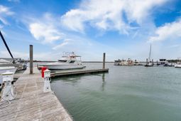 67 W We 10th Street photo 4