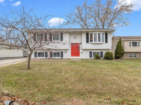 950 101st STREET, Pleasant Prairie, WI 53158