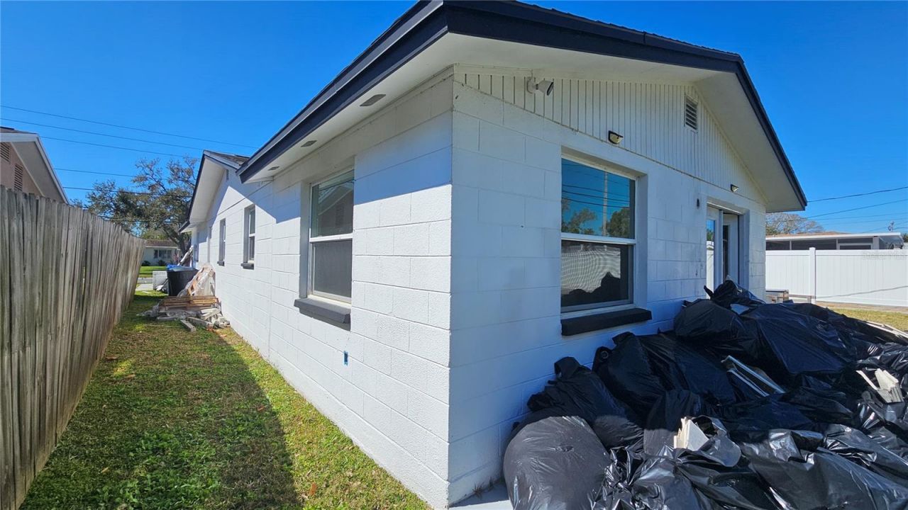 5519 Denver Street Ne, Saint Petersburg, FL 33703 Photo