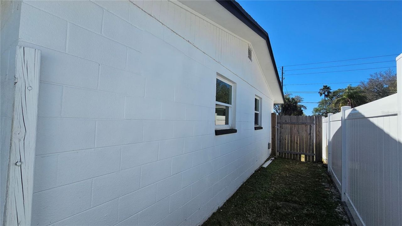 5519 Denver Street Ne, Saint Petersburg, FL 33703 Photo