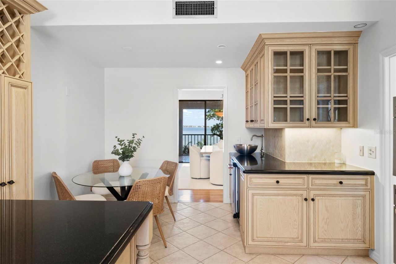 5010 Bayshore Boulevard, Unit 4, Tampa, FL 33611 Photo