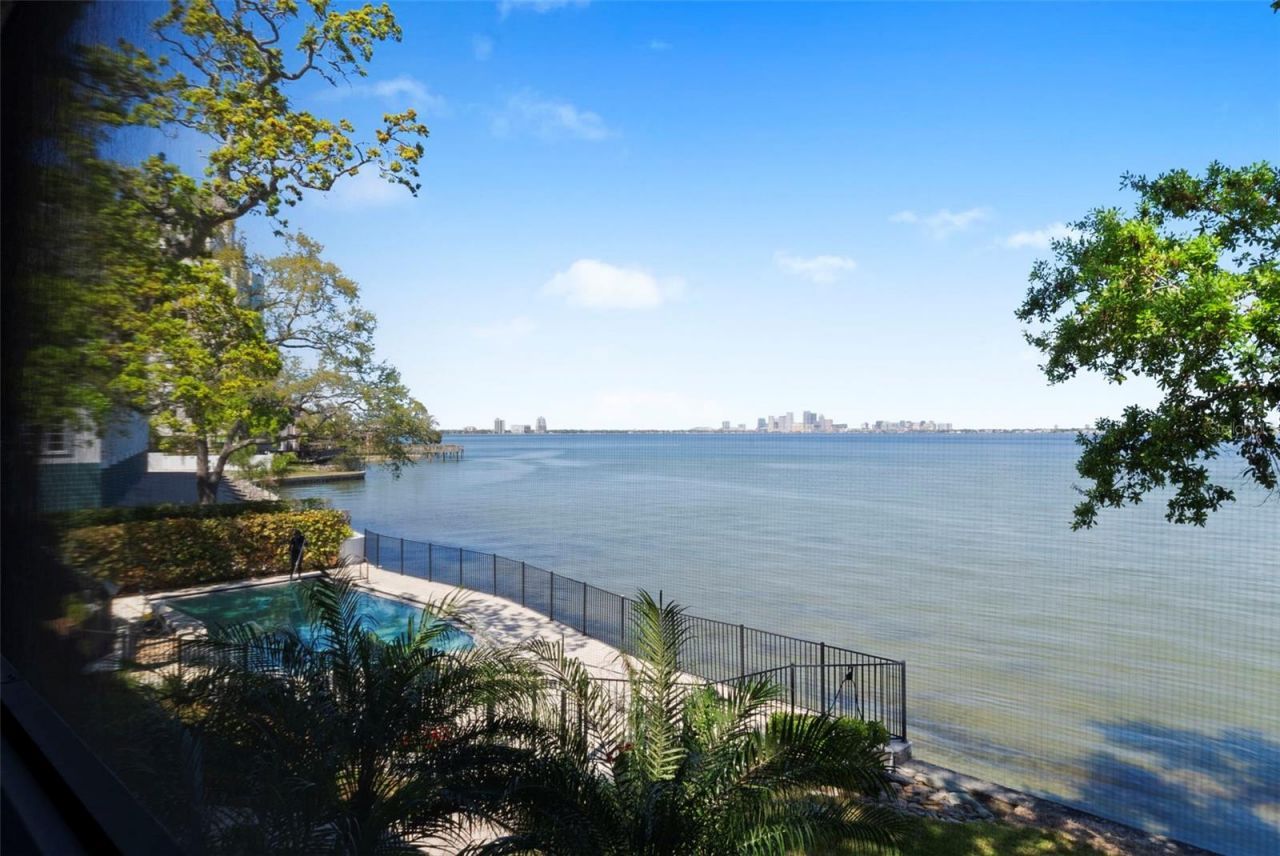 5010 Bayshore Boulevard, Unit 4, Tampa, FL 33611 Photo