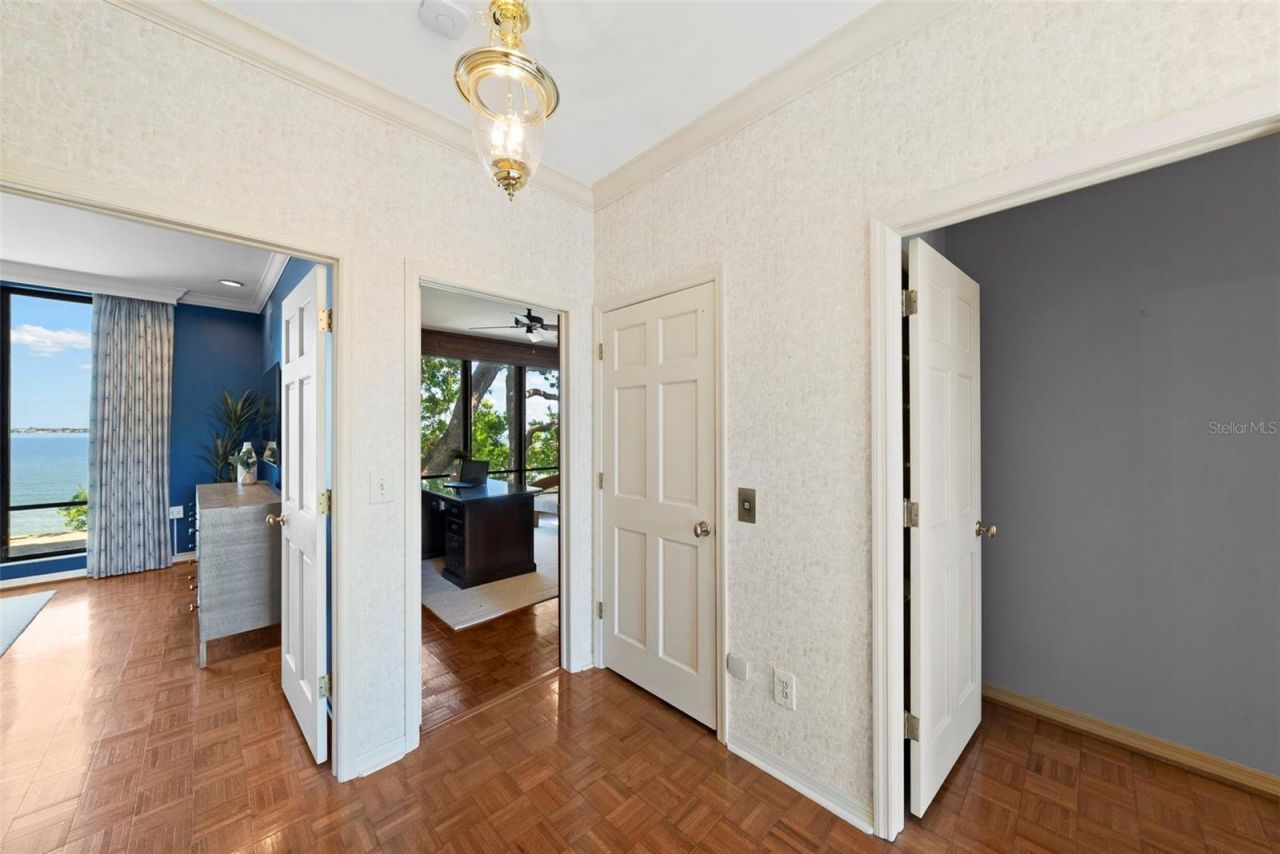 5010 Bayshore Boulevard, Unit 4, Tampa, FL 33611 Photo