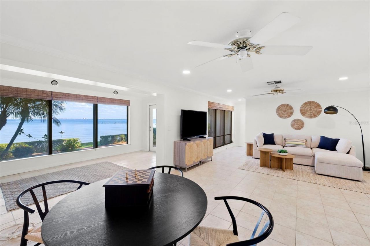 5010 Bayshore Boulevard, Unit 4, Tampa, FL 33611 Photo