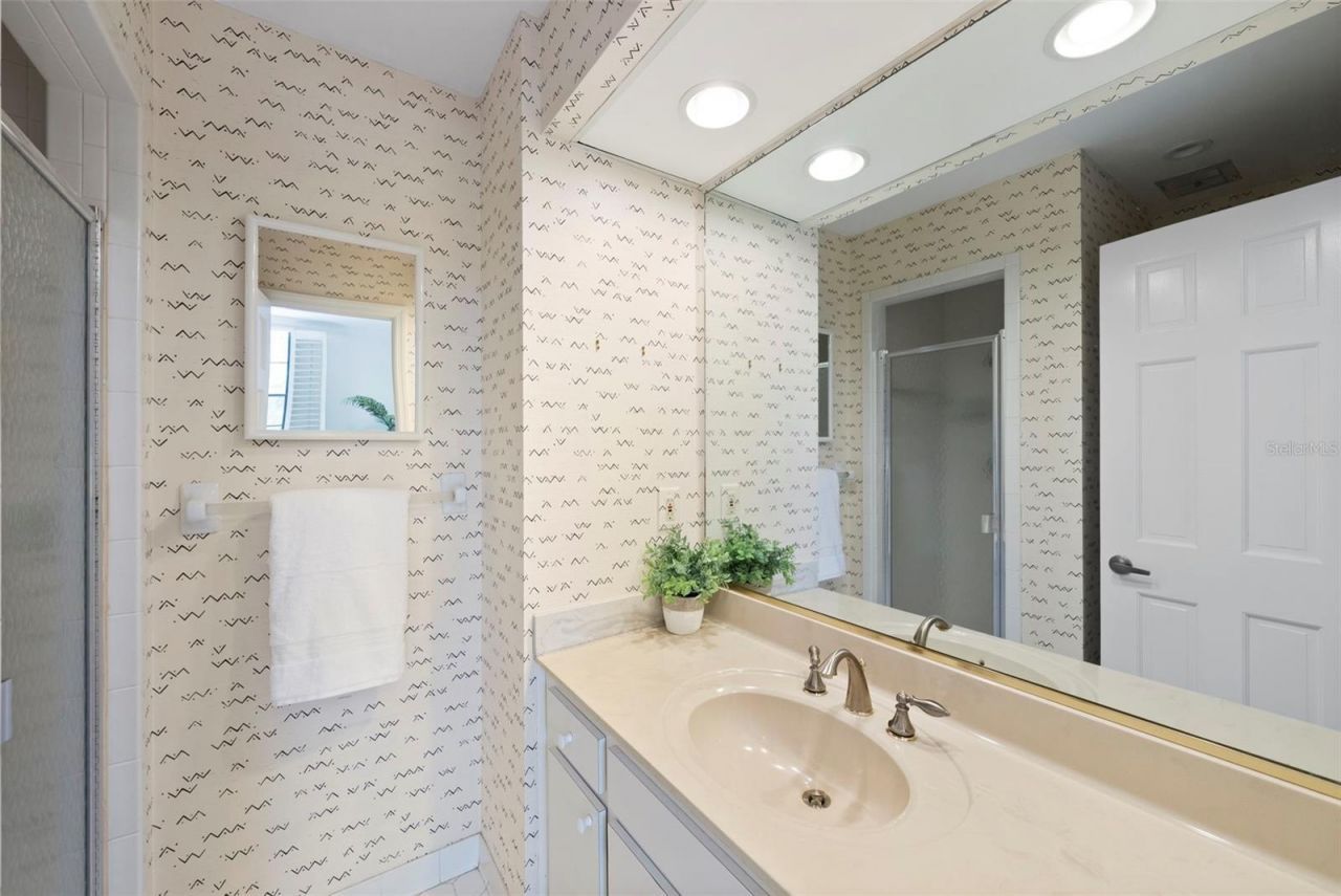 5010 Bayshore Boulevard, Unit 4, Tampa, FL 33611 Photo