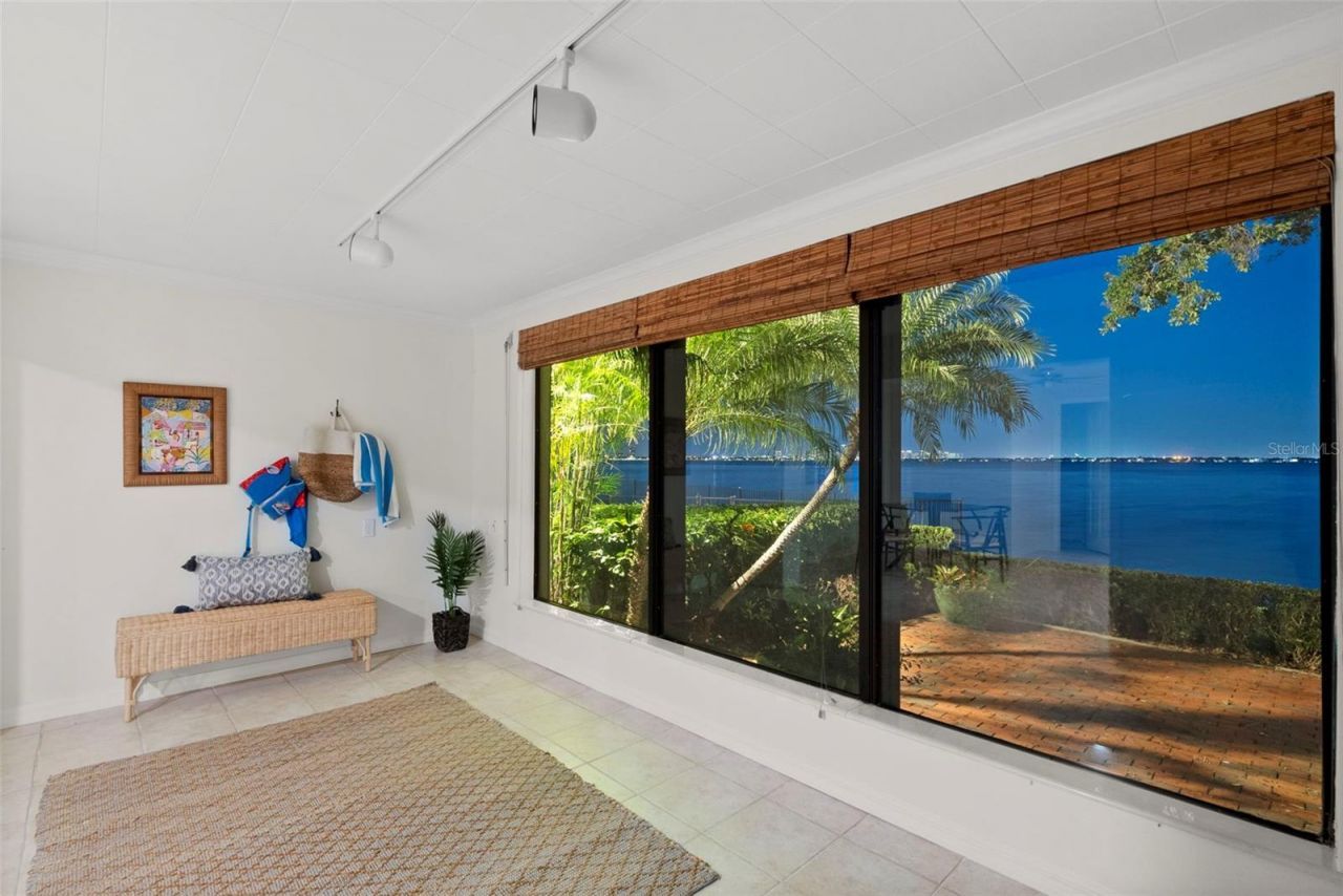 5010 Bayshore Boulevard, Unit 4, Tampa, FL 33611 Photo