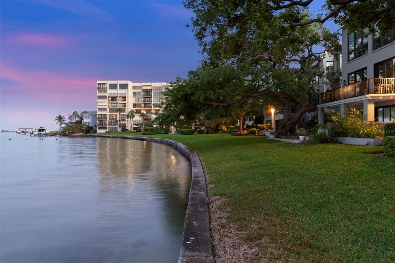 5010 Bayshore Boulevard, Unit 4, Tampa, FL 33611 Photo