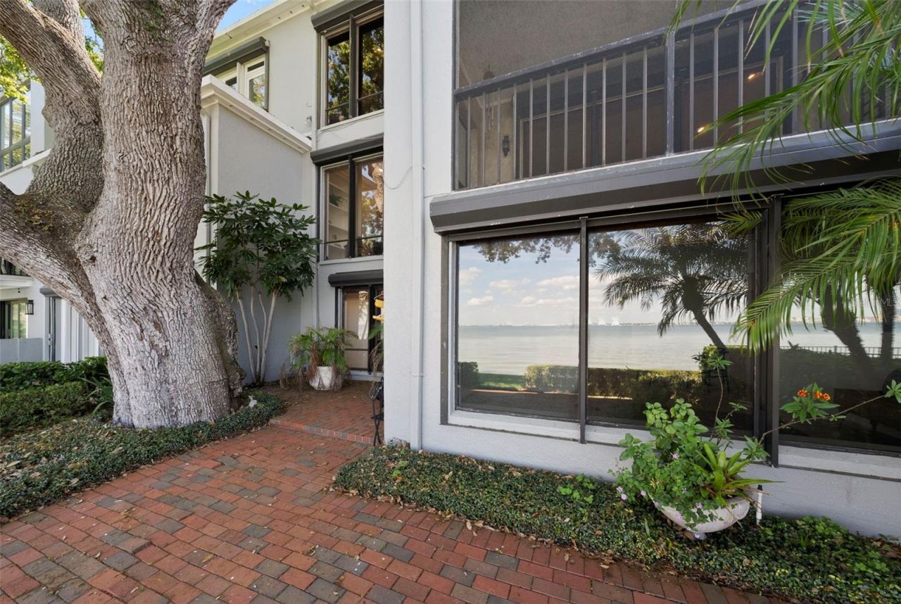 5010 Bayshore Boulevard, Unit 4, Tampa, FL 33611 Photo