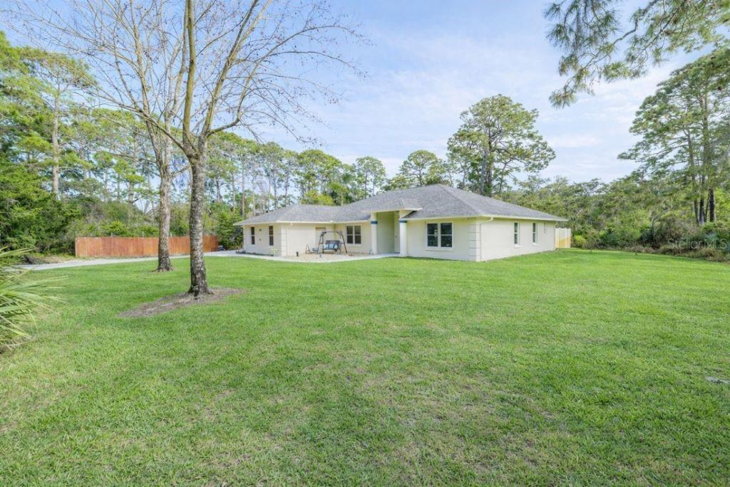 633 Art Center Avenue, New Smyrna Beach, FL 32168 Photo