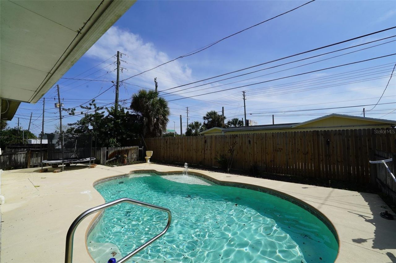 8300 75th Avenue, Seminole, FL 33777 Photo