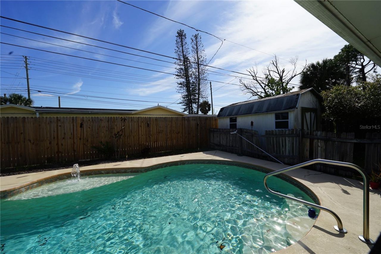 8300 75th Avenue, Seminole, FL 33777 Photo