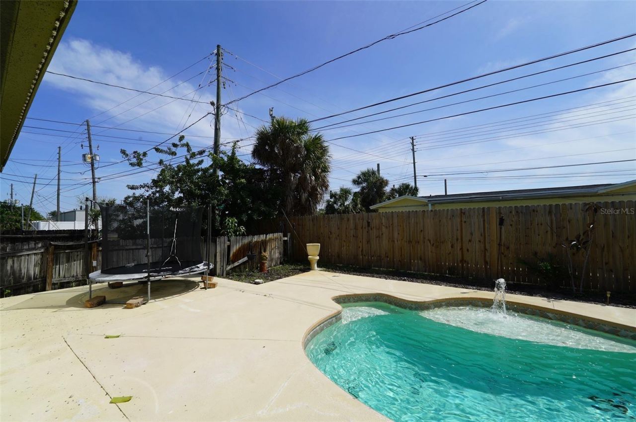8300 75th Avenue, Seminole, FL 33777 Photo