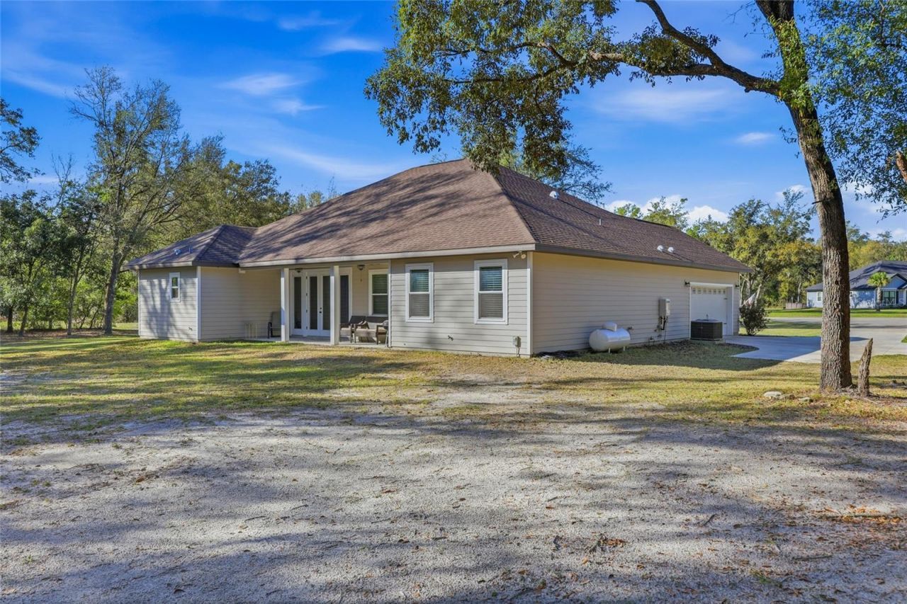 8920 NE 8th Place, High Springs, FL 32643 Photo