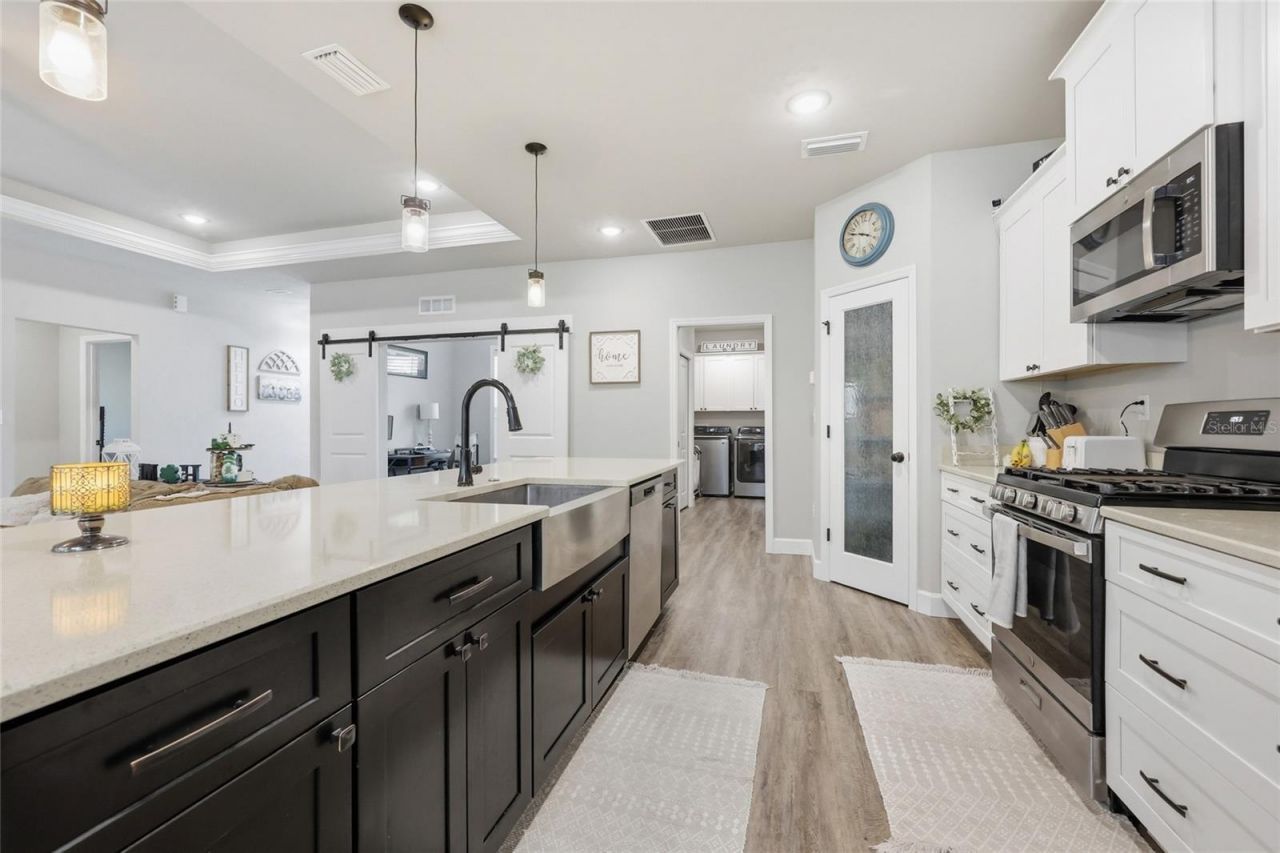 8920 NE 8th Place, High Springs, FL 32643 Photo