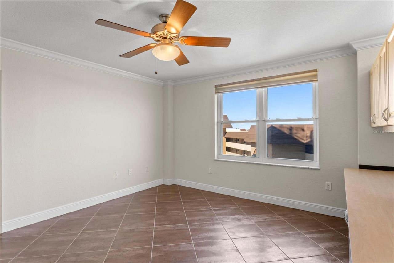 5200 Brittany Drive S, Unit 4-1102, Saint Petersburg, FL 33715 Photo