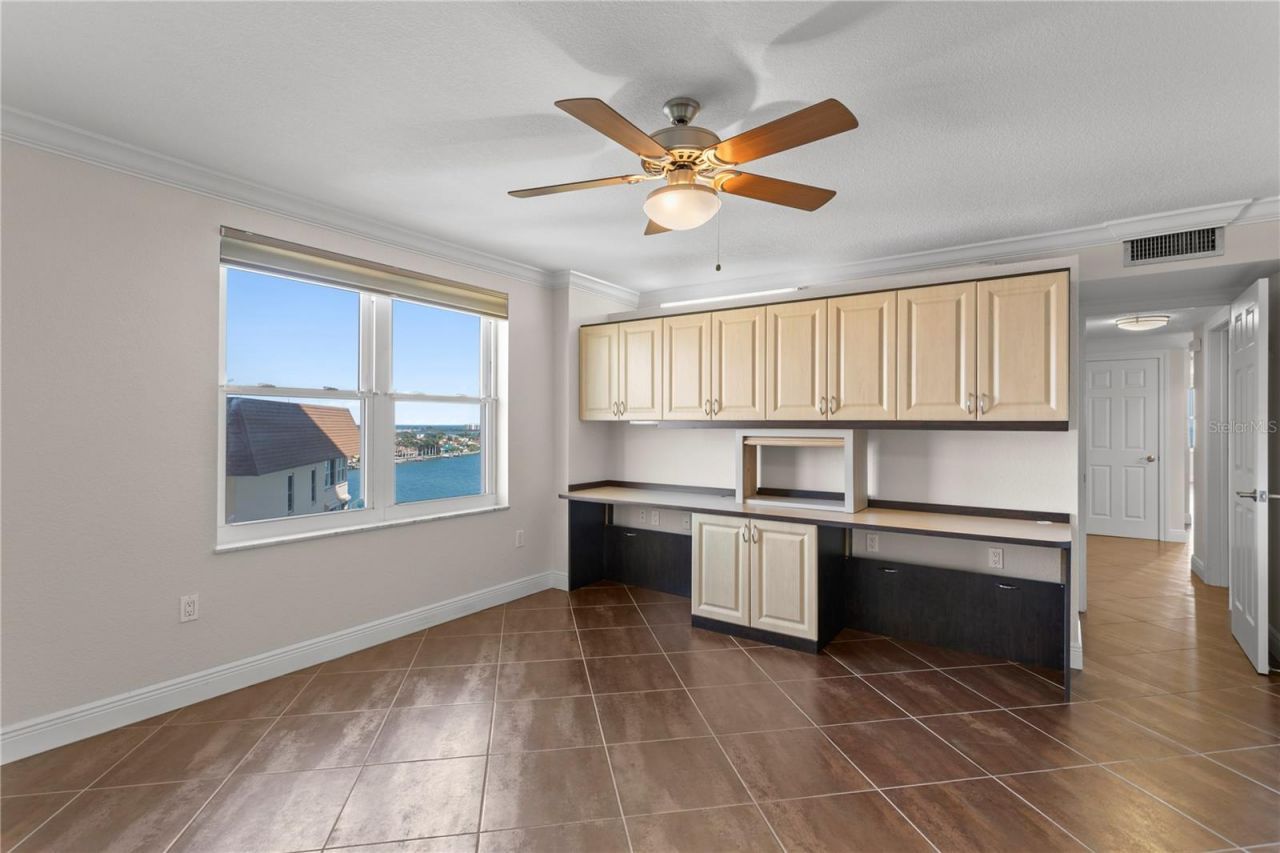 5200 Brittany Drive S, Unit 4-1102, Saint Petersburg, FL 33715 Photo