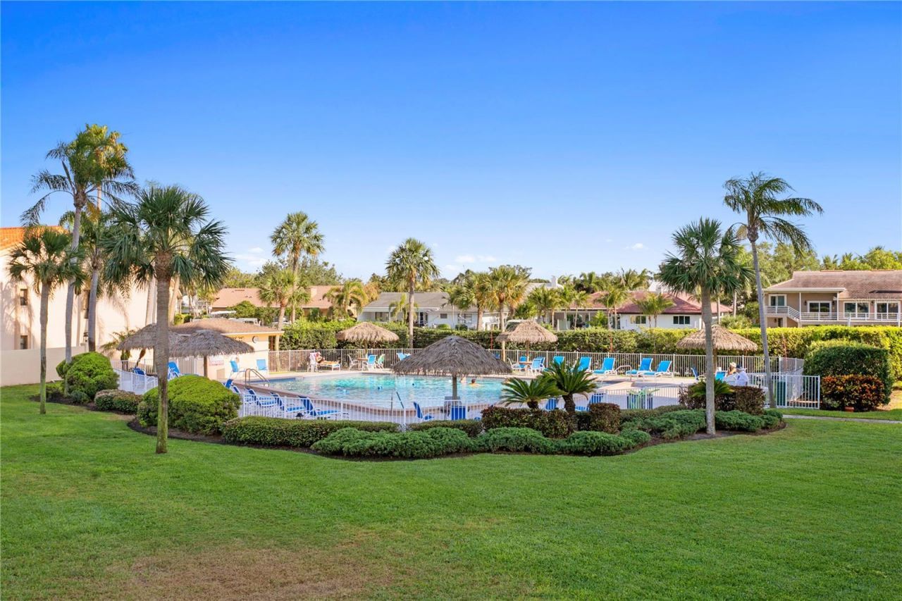 5200 Brittany Drive S, Unit 4-1102, Saint Petersburg, FL 33715 Photo