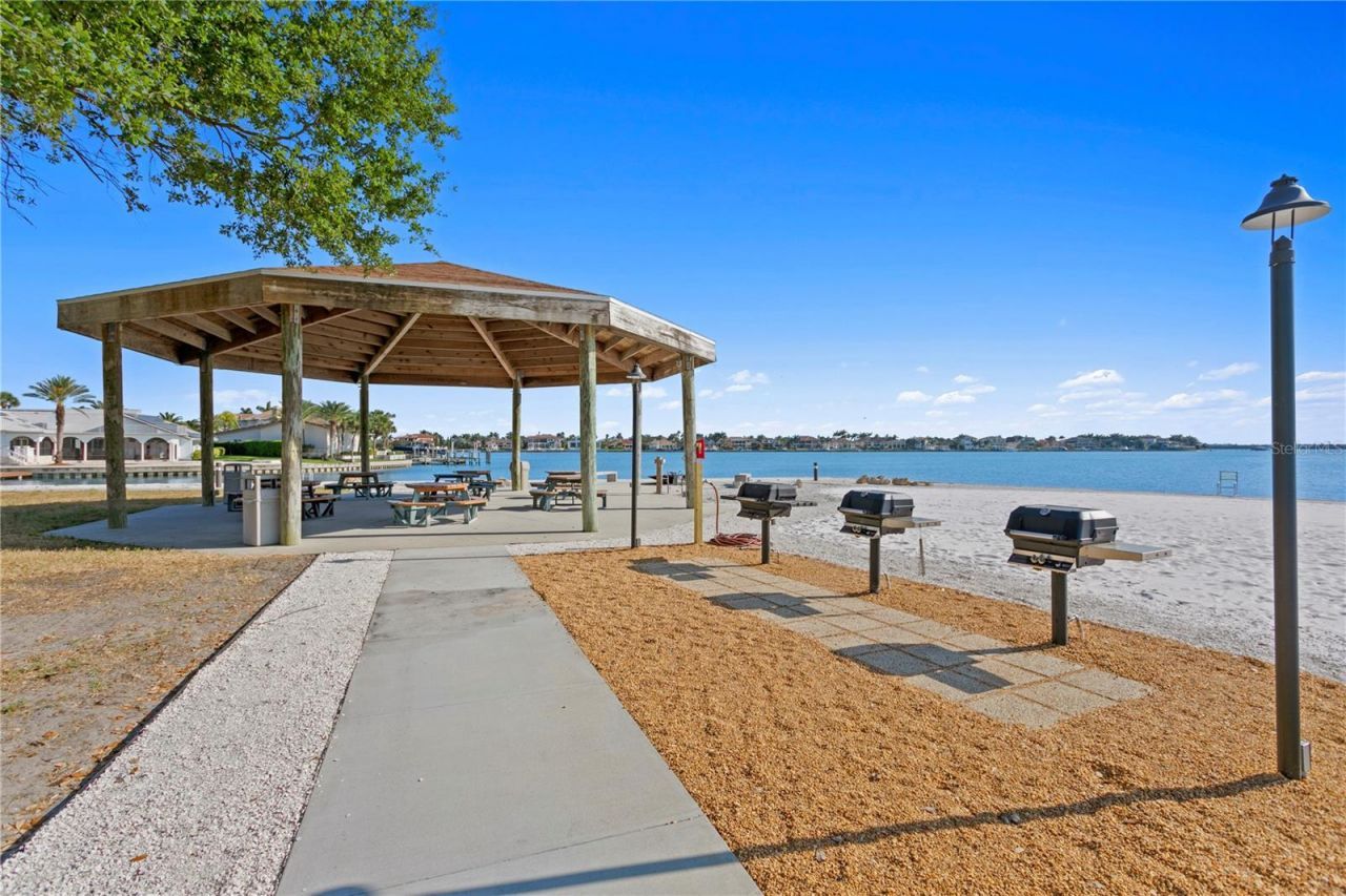 5200 Brittany Drive S, Unit 4-1102, Saint Petersburg, FL 33715 Photo