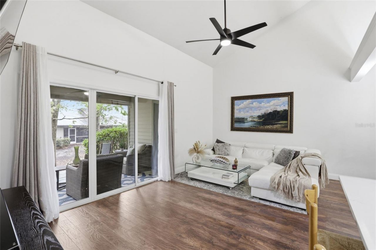 1215 NW 55 Street, Unit 7, Gainesville, FL 32605 Photo