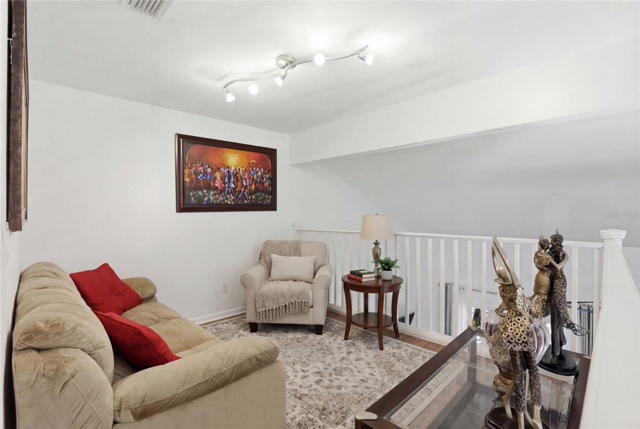 1215 NW 55 Street, Unit 7, Gainesville, FL 32605 Photo