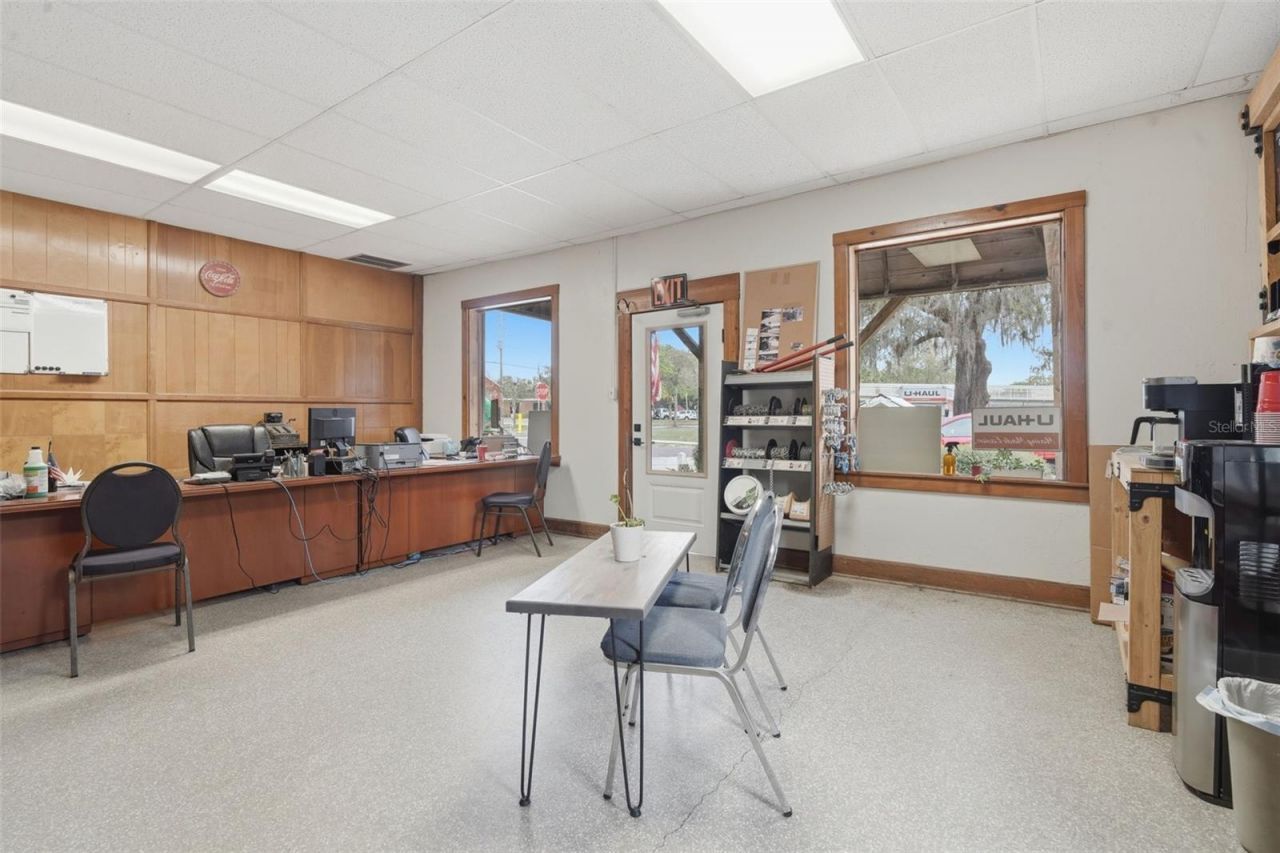 210 5th Street , Apopka, FL 32703 Photo