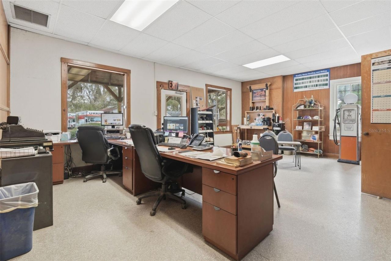 210 5th Street , Apopka, FL 32703 Photo